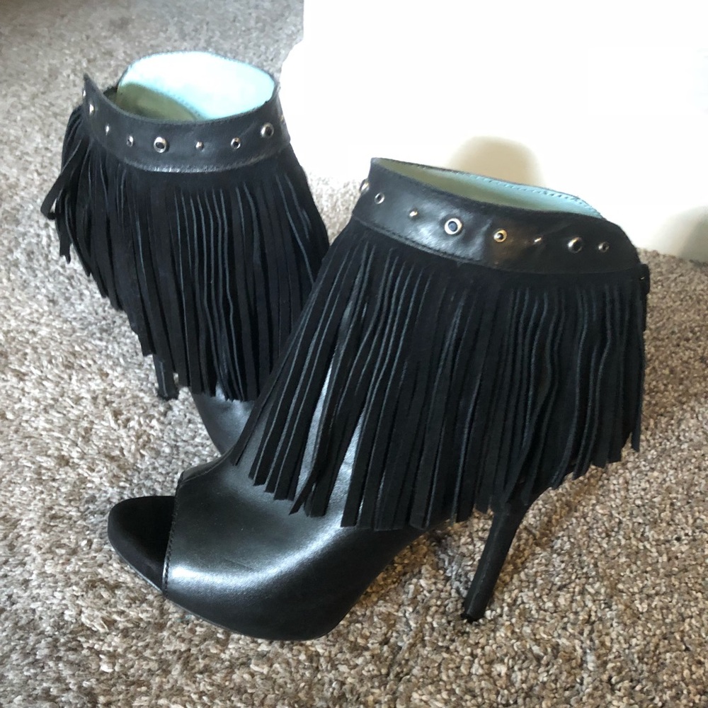 Miranda Lambert fringe leather peep toe booties